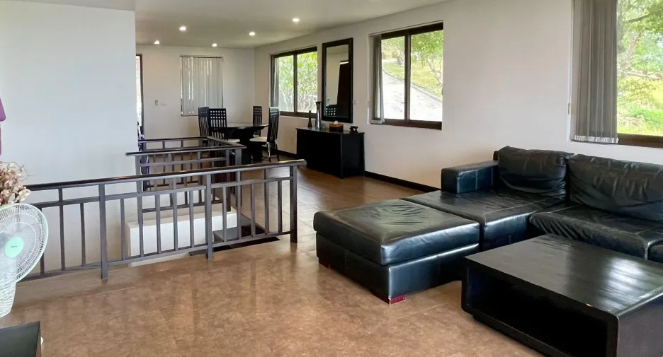 For sale 2 bedrooms townhouse in Ko Samui, Surat Thani