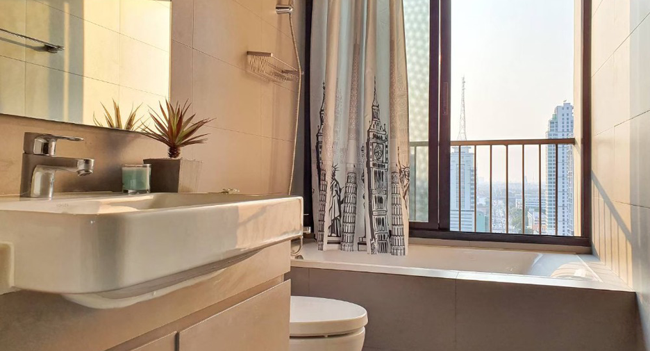 À vendre et à louer 2 chambres condo à Ratchathewi, Bangkok