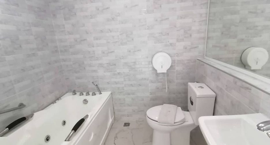 Продажа и аренда 7 спальни дом в Банг Ламунг, Чонбури