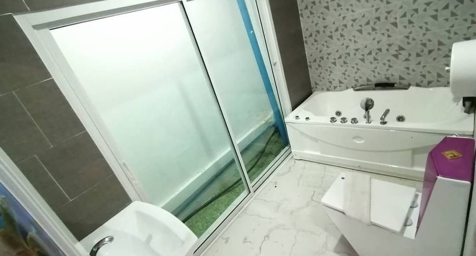 Продажа и аренда 7 спальни дом в Банг Ламунг, Чонбури