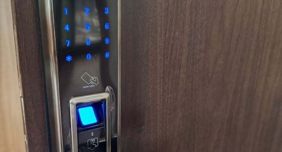 For sale 1 bed condo in Pathum Wan, Bangkok