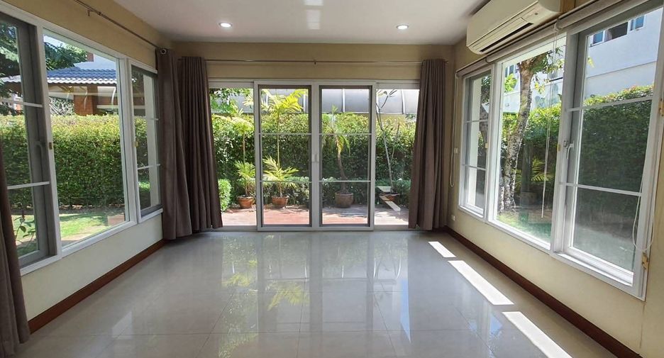 For sale 3 bedrooms house in Mueang Chiang Mai, Chiang Mai
