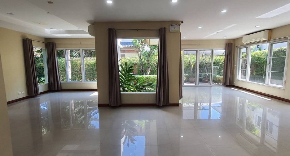 For sale 3 bedrooms house in Mueang Chiang Mai, Chiang Mai