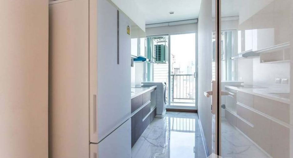 For sale 2 bedrooms condo in Bang Rak, Bangkok