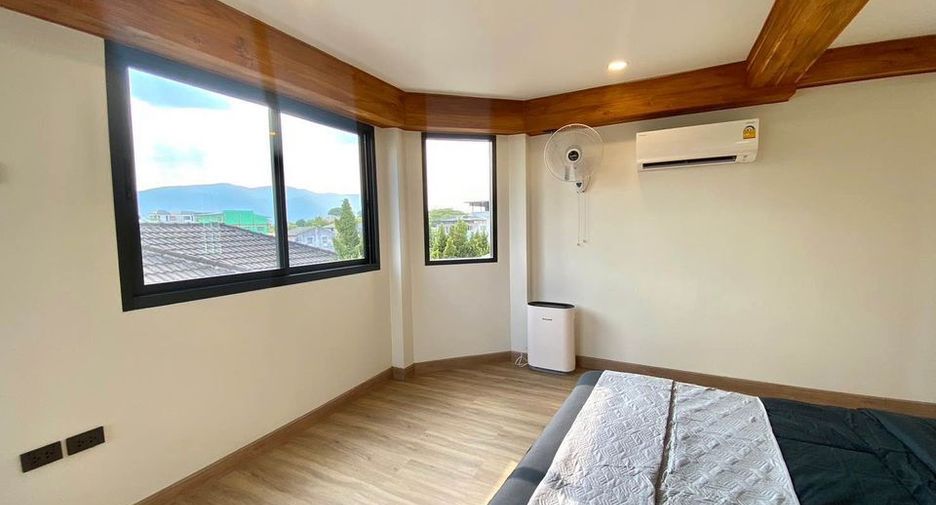 For sale 5 bedrooms villa in Mueang Chiang Mai, Chiang Mai