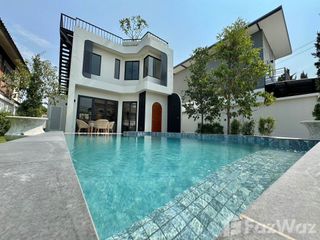 For sale 5 bedrooms villa in Mueang Chiang Mai, Chiang Mai