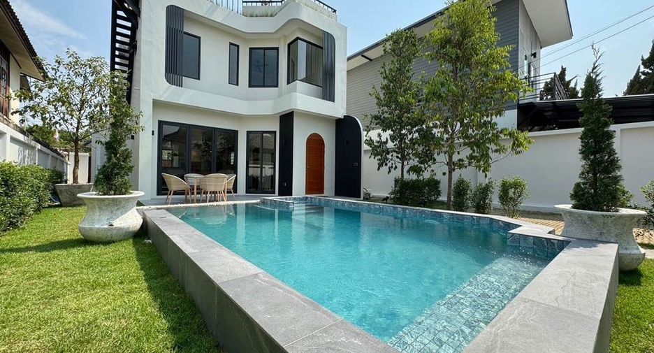 For sale 5 bedrooms villa in Mueang Chiang Mai, Chiang Mai