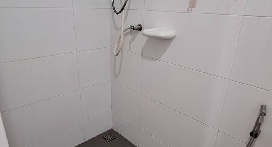 For rent 1 bed condo in Bang Kapi, Bangkok