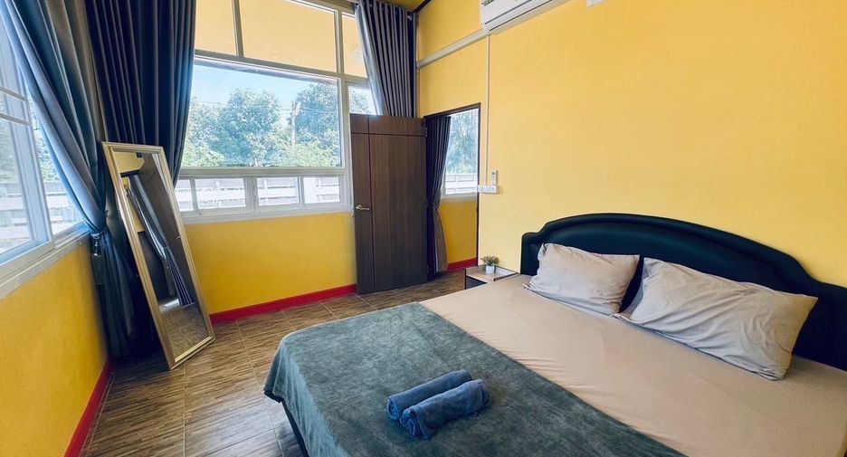 For rent 5 bedrooms villa in Hua Hin, Prachuap Khiri Khan