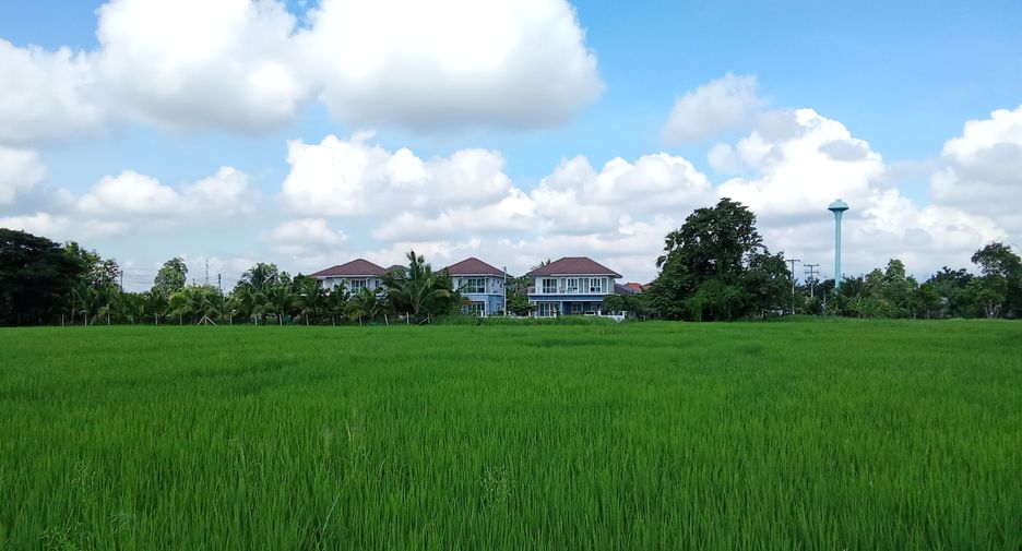 For sale 3 bedrooms house in San Kamphaeng, Chiang Mai