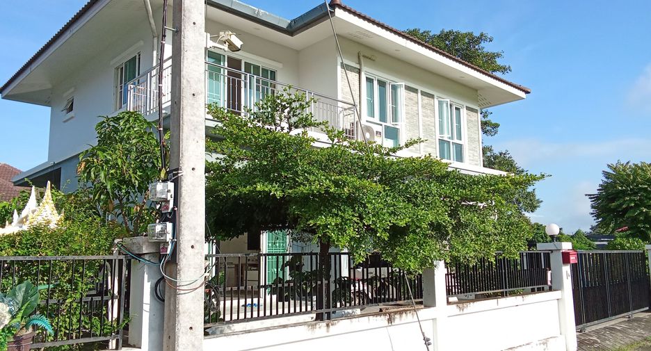For sale 3 bedrooms house in San Kamphaeng, Chiang Mai