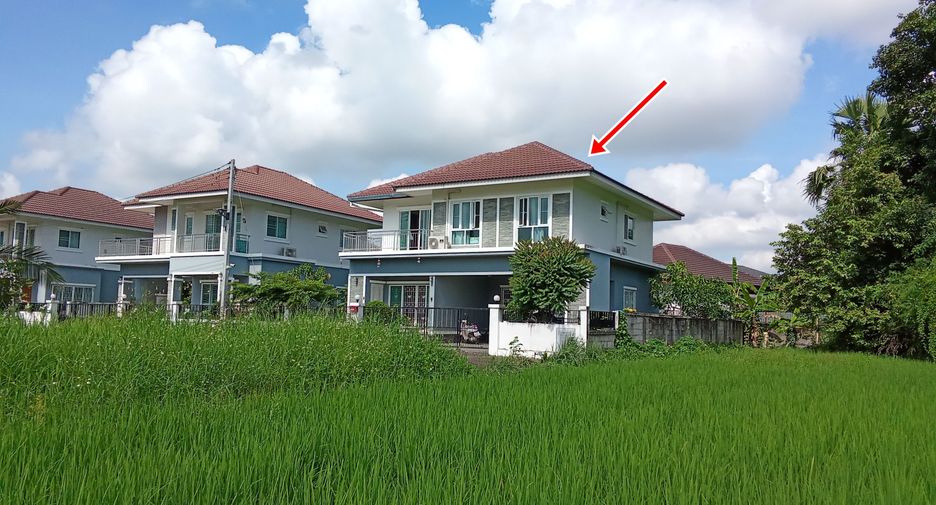 For sale 3 bedrooms house in San Kamphaeng, Chiang Mai