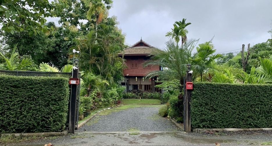 For rent 3 bedrooms house in Saraphi, Chiang Mai