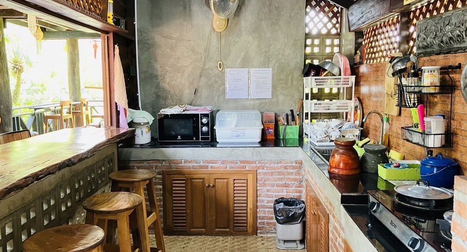 For rent 3 bedrooms house in Saraphi, Chiang Mai