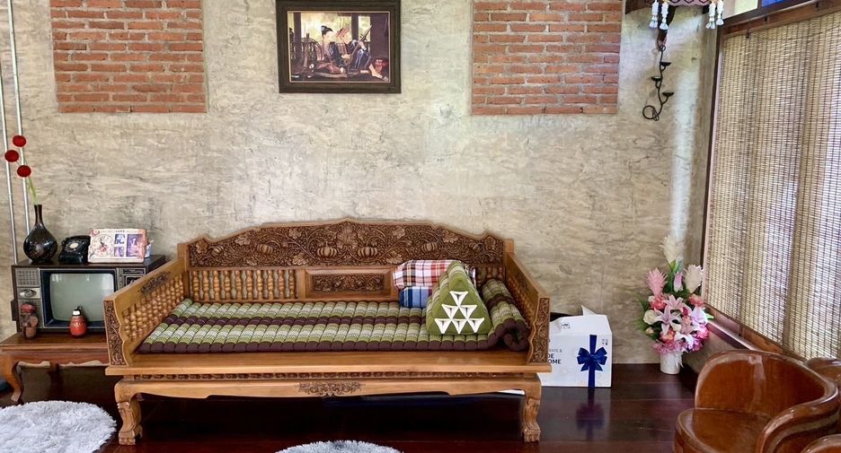 For rent 3 bedrooms house in Saraphi, Chiang Mai