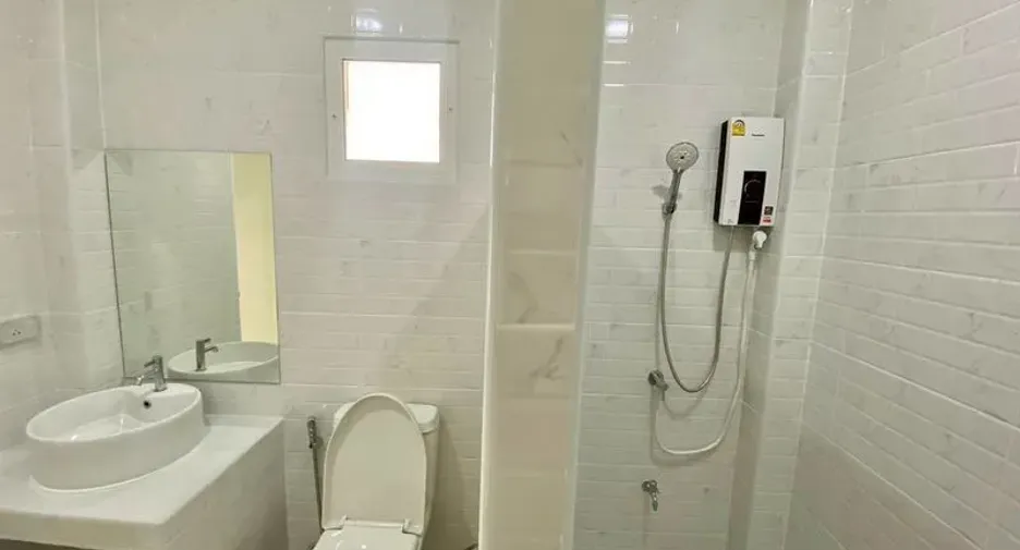 For rent 4 bedrooms house in Hang Dong, Chiang Mai