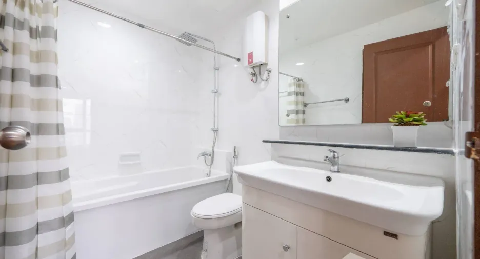 Condo en venta y en alquiler de 2 habitaciones en Khlong Toei, Bangkok