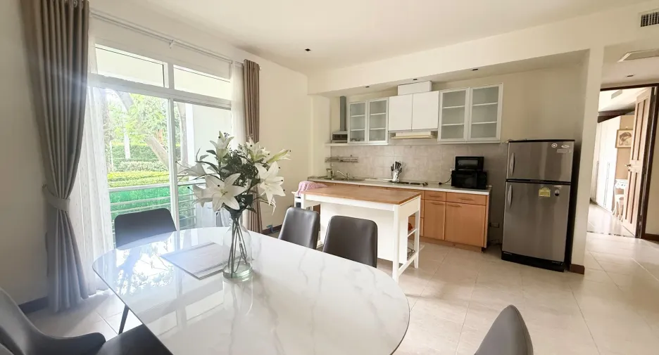 Condo en alquiler de 2 habitaciones en Cha Am, Phetchaburi