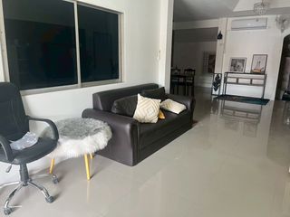 À vendre et à louer 3 chambres maison à Bang Lamung, Chonburi
