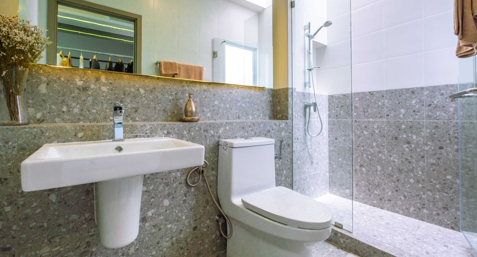 For sale 4 bedrooms house in Hang Dong, Chiang Mai
