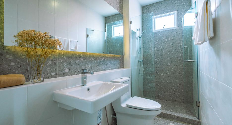 For sale 4 bedrooms house in Hang Dong, Chiang Mai