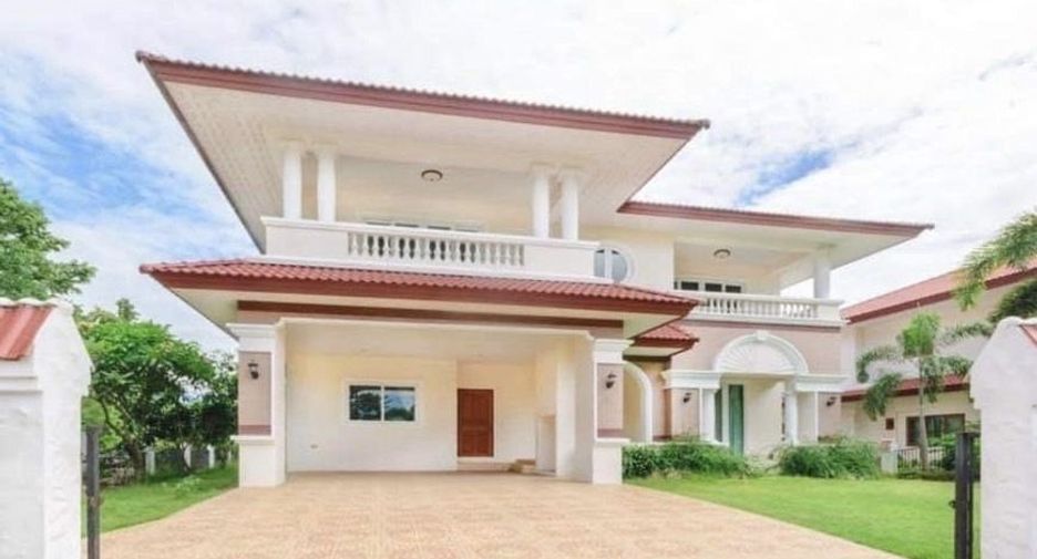 For rent 5 bedrooms house in Mueang Chiang Mai, Chiang Mai