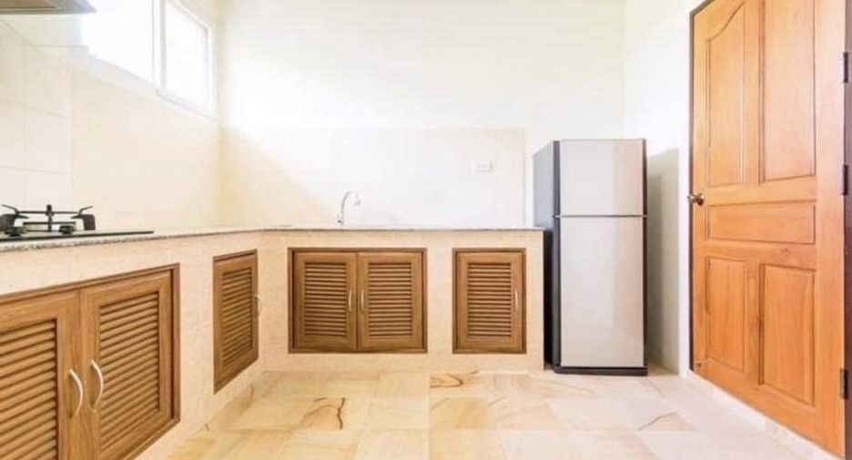 For rent 5 bedrooms house in Mueang Chiang Mai, Chiang Mai