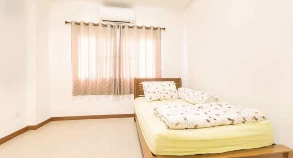 For rent 5 bedrooms house in Mueang Chiang Mai, Chiang Mai