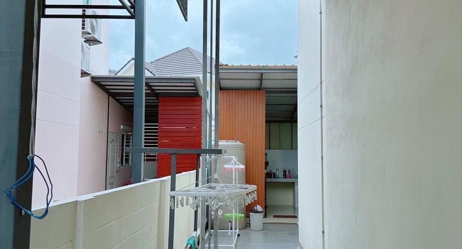For rent 3 ベッドルーム house in Saraphi, Chiang Mai