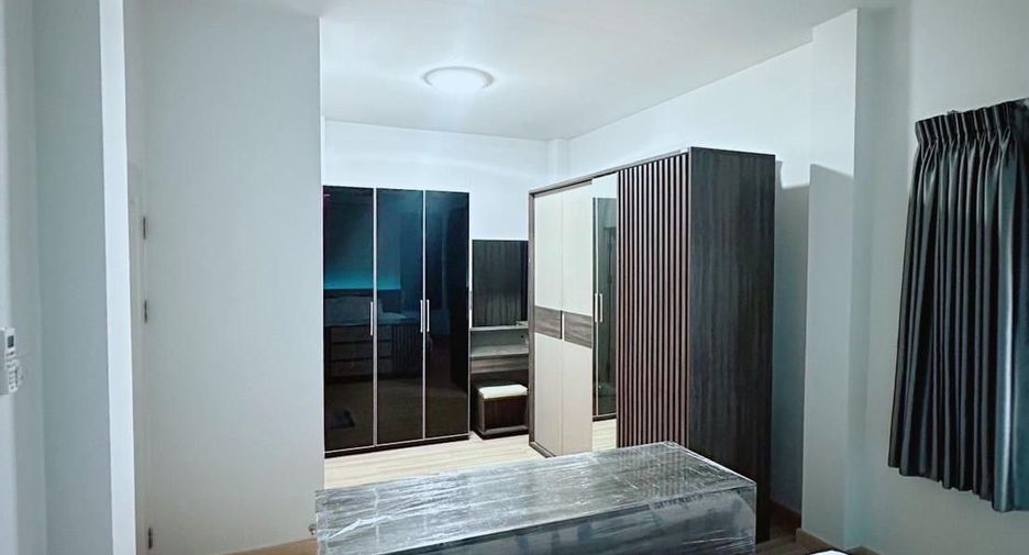 For rent 3 ベッドルーム house in Saraphi, Chiang Mai