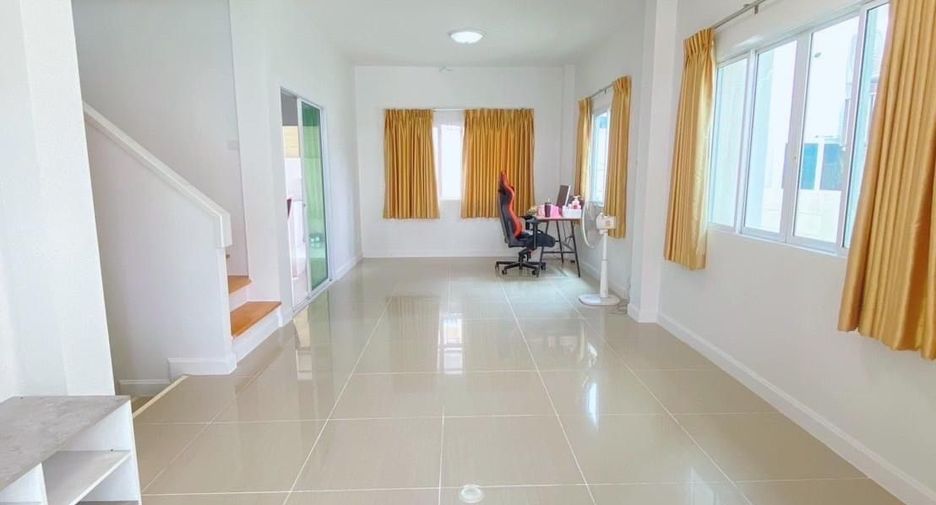 For rent 3 ベッドルーム house in Saraphi, Chiang Mai