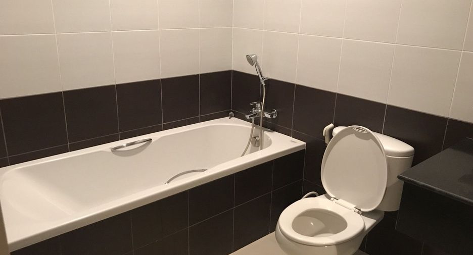 For sale 2 bedrooms condo in Mueang Chiang Mai, Chiang Mai