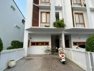 For Rent 3 Bedroom Townhouse In Mueang Chiang Mai