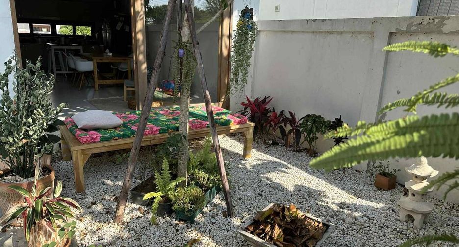 For sale and for rent 3 bedrooms townhouse in Mueang Chiang Mai, Chiang Mai