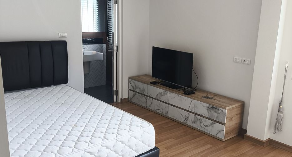 Haus zum Kauf mit 4 Zimmer in Mueang Chiang Mai, Chiang Mai
