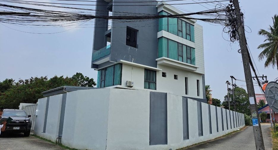 Villa zum Kauf mit 4 Zimmer in Mueang Phuket, Phuket