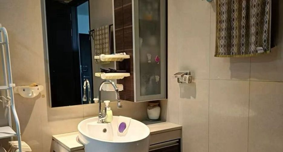 Condo en venta de 3 habitaciones en Khlong Toei, Bangkok