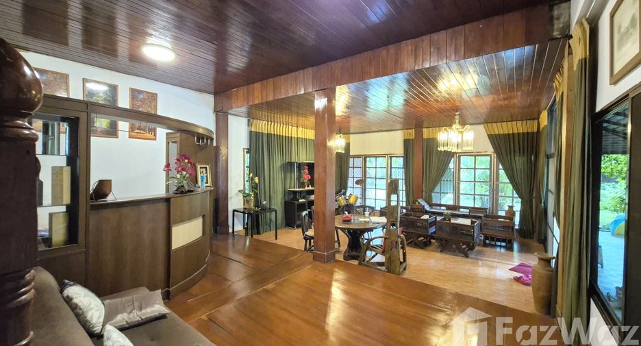 出售 7 卧室 独立屋 在 San Kamphaeng, Chiang Mai