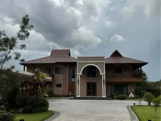 For sale and for rent 4 bedrooms villa in Mae Rim, Chiang Mai