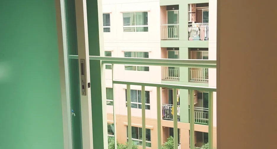 For sale studio condo in Phasi Charoen, Bangkok