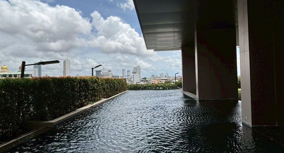 For sale 2 bedrooms condo in Khlong San, Bangkok