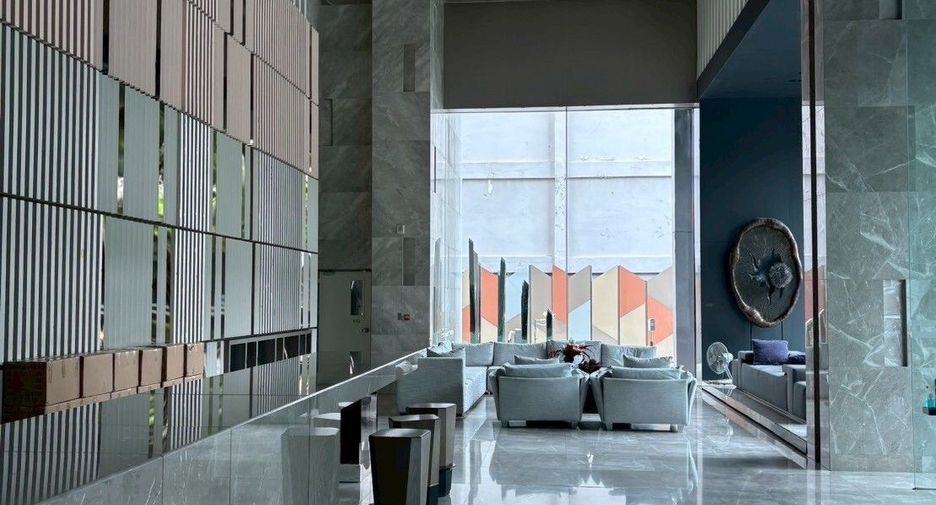 For sale 2 bedrooms condo in Khlong San, Bangkok