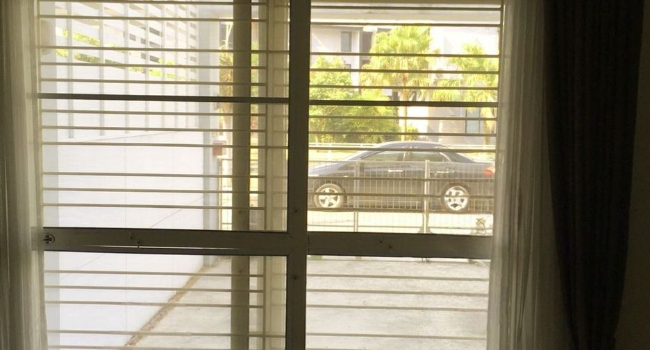 For sale 3 bedrooms townhouse in Mueang Chiang Mai, Chiang Mai