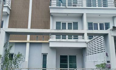 For sale 3 bedrooms townhouse in Mueang Chiang Mai, Chiang Mai