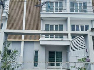 出售 3 卧室 联排别墅 在 Mueang Chiang Mai, Chiang Mai
