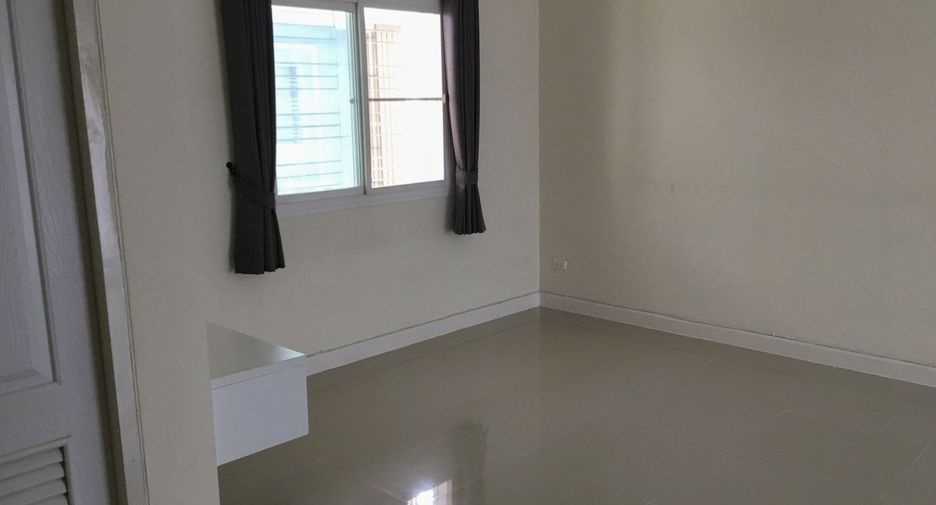 For sale 3 bedrooms townhouse in Mueang Chiang Mai, Chiang Mai