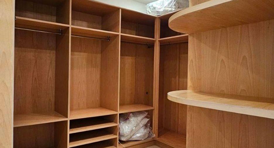 ให้เช่า 2 ห้องนอน วิลล่า ใน เมืองภูเก็ต, ภูเก็ต