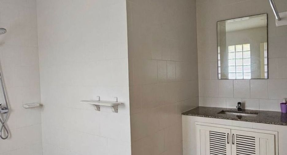 Villa en alquiler de 2 habitaciones en Mueang Phuket, Phuket