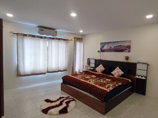 À louer 2 chambres maison à Bang Lamung, Chonburi