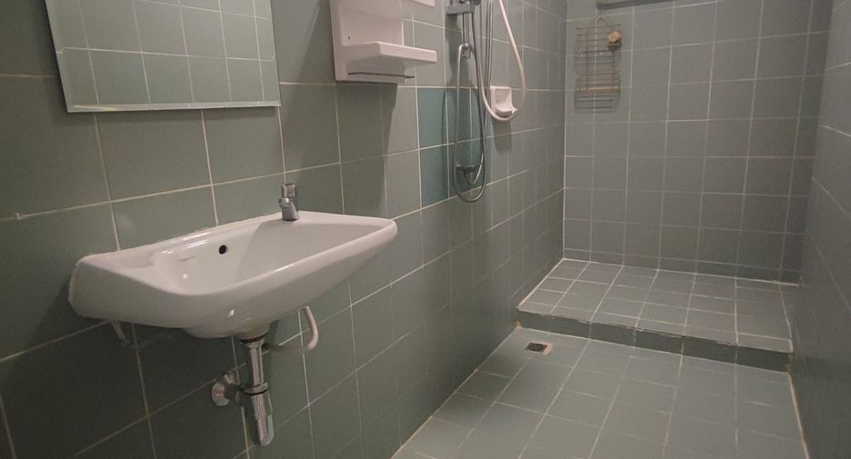 For rent 2 bedrooms house in Bang Lamung, Chonburi